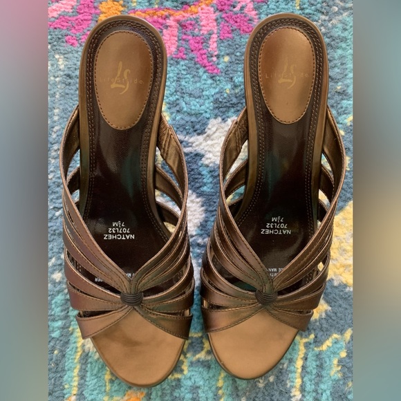 Life Stride Shoes - Excellent Condition, Life Stride “Natchez-Bronze” Sandal, Comes w/ Box, Size 7.5